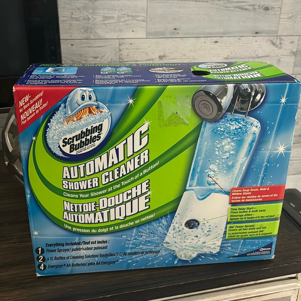 NEW in Box Scrubbing Bubbles Automatic Shower Cleaner